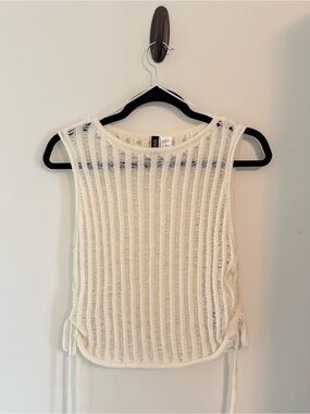 H&M Women’s Cream Knitted Top